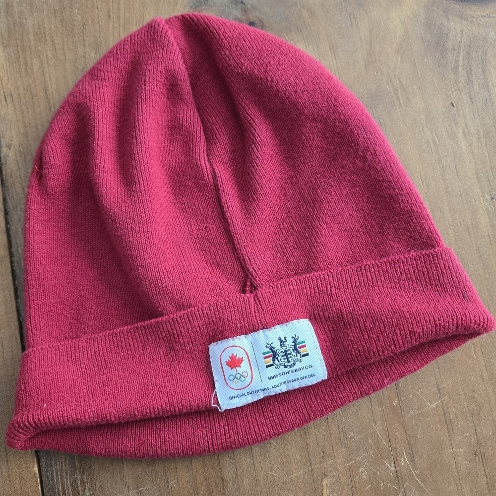 Hudson's Bay Red Olympic 2011 Winter Hat / Touque